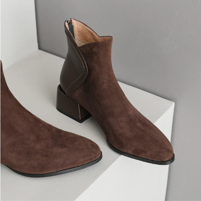 Stylische Ankle Boots mit Cutouts und niedrigem Absatz - Damen Ankle Boots