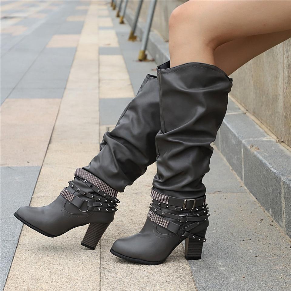 Elegante Lederstiefel mit Blockabsatz