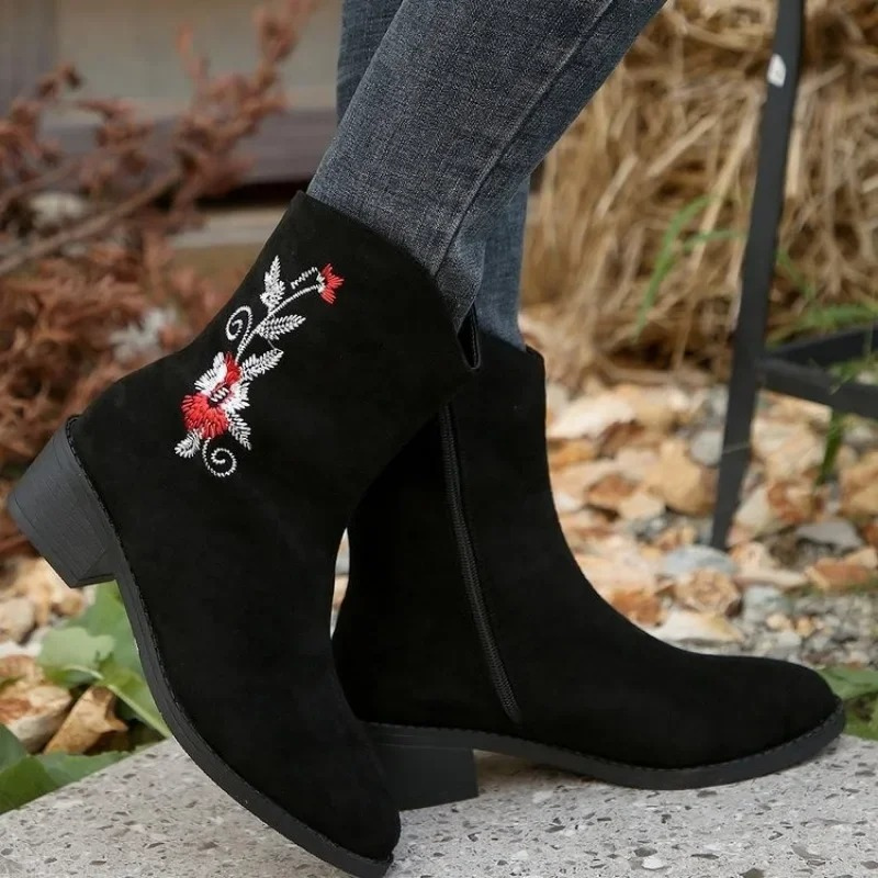 Damenstiefeletten mit Blumenstickerei und Reißverschluss - Damenstiefeletten