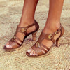 Bequeme Sandalen mit hohem Absatz