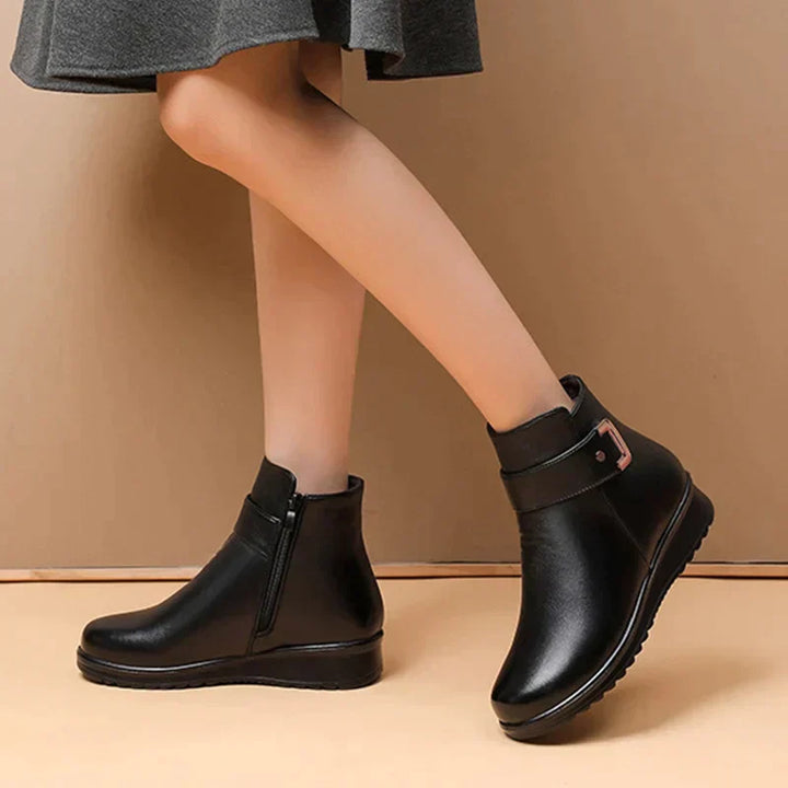 Damen - Wollstiefel - Mit metallischer Schnalle - Bequeme und stylische Damenstiefel für jeden Anlass