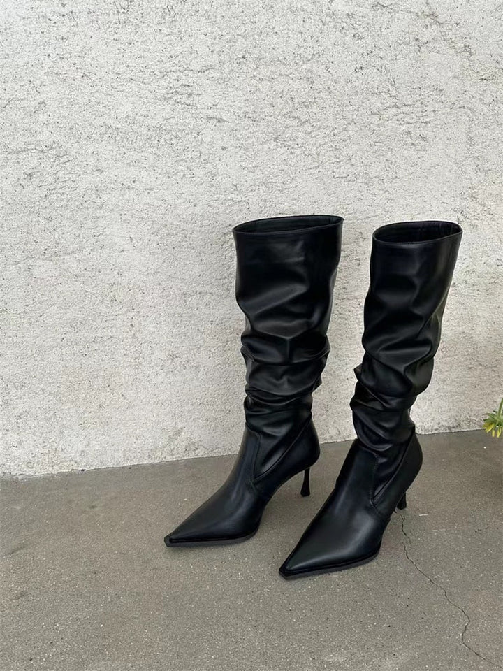 Schicke Overknee-Stiefel - Spitz zulaufende Lederstiefel für stilbewusste Damen