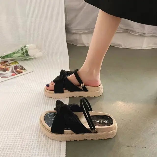 Sandalen mit Riemchen