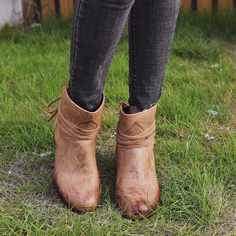 Damen - Stiefel - Vintage Schnürung aus hochwertigem Material - Modische Damenstiefel für jeden Anlass