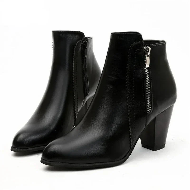 Elegante Stiefelette mit Absatz