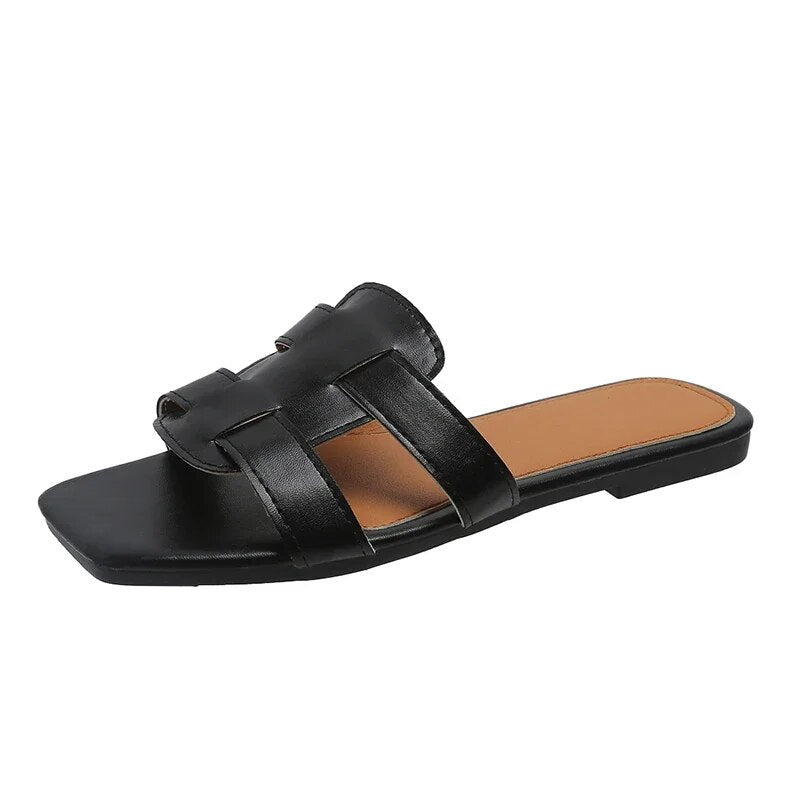 Flache Damensandalen mit weicher Sohle