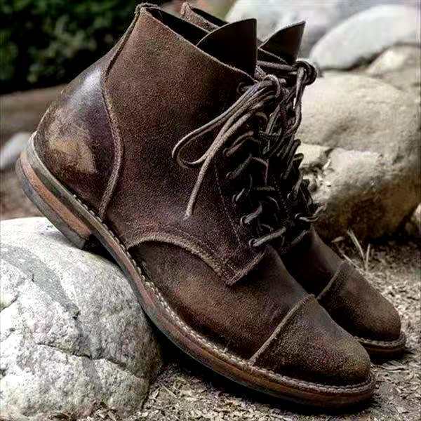 Vintage Herrenstiefel mit Schnürsenkeln