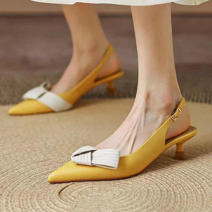 Slingback-Pumps mit spitzer Kappe