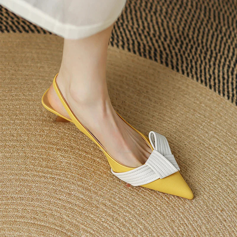 Slingback-Pumps mit spitzer Kappe