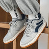 Retro Sneaker im Low-Top-Stil mit Kontrastdetails