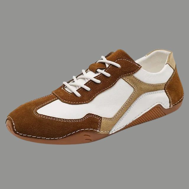 Atmungsaktive Turnschuhe aus echtem Leder mit Golfsohlen-Design